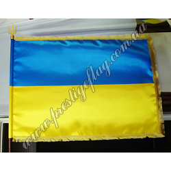 Прапор України, атлас, бахрома.